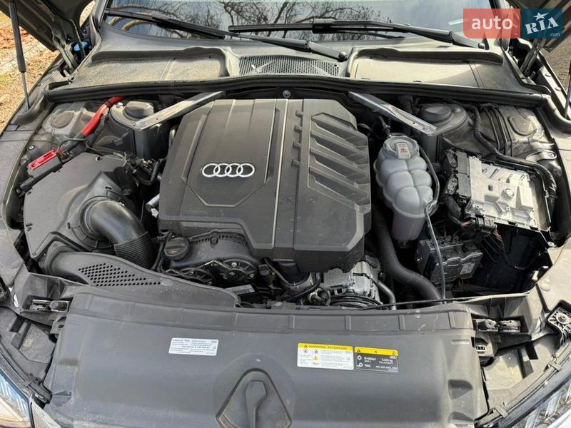 Седан Audi A4 2023 в Харькове