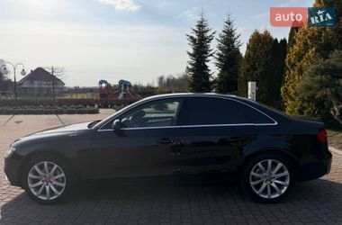 Седан Audi A4 2012 в Львове