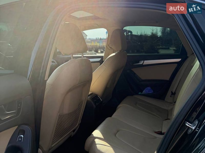 Седан Audi A4 2012 в Львові
