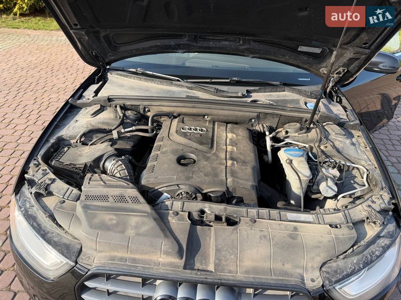 Седан Audi A4 2012 в Львові
