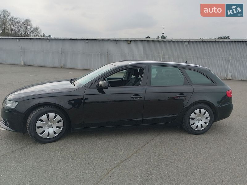 Универсал Audi A4 2012 в Киеве