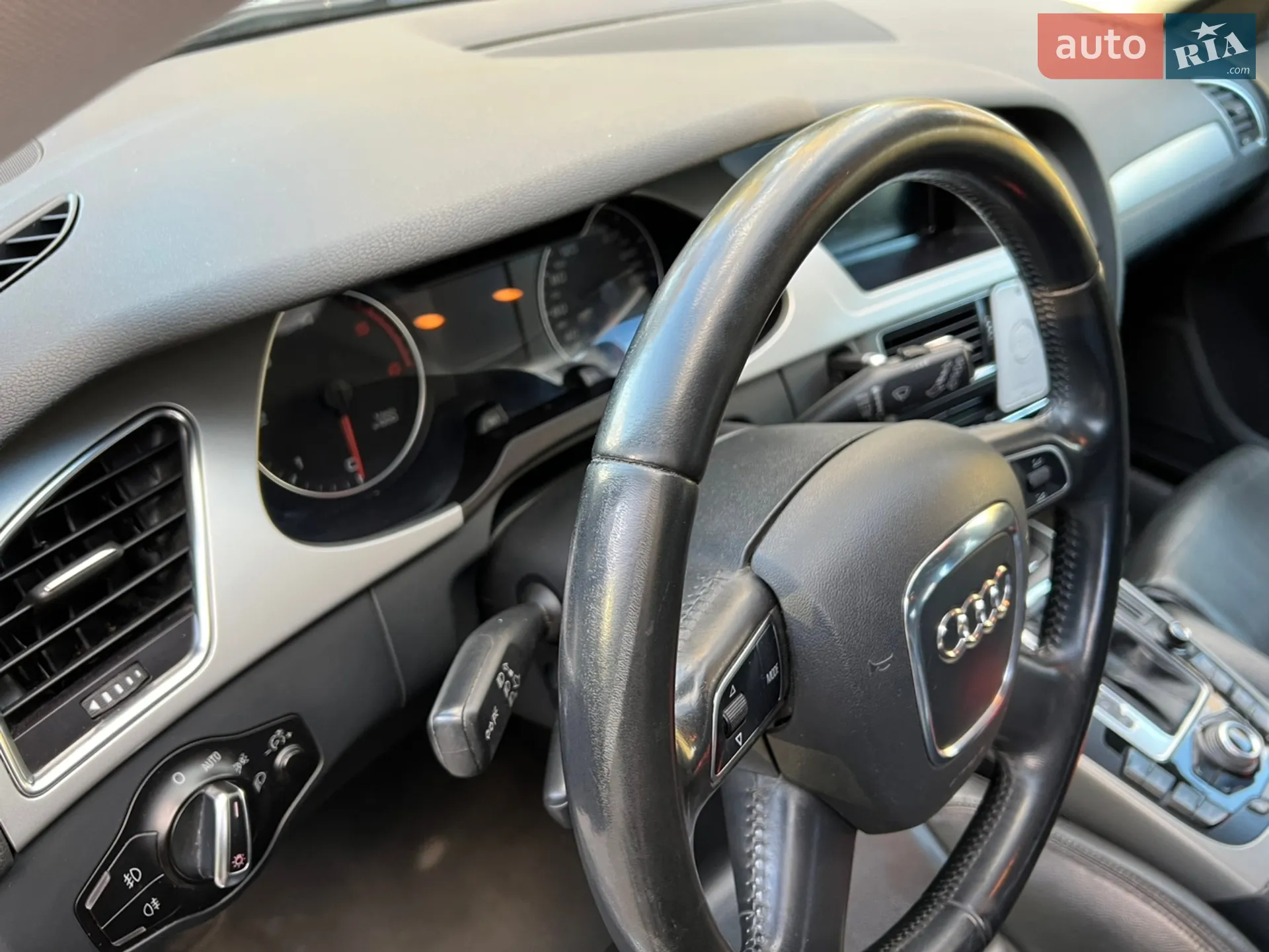 2010 Audi A4 - мініатюра 19