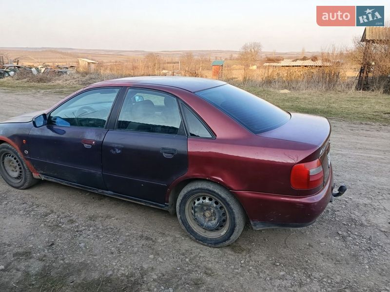 Седан Audi A4 1998 в Новоселице фото 3 Седан Audi A4 1998 в Новоселице