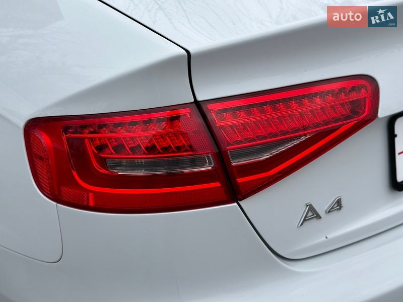 Седан Audi A4 2013 в Києві