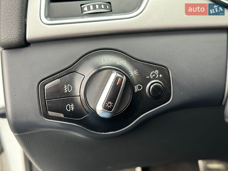 Седан Audi A4 2013 в Києві