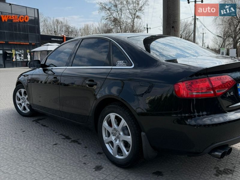 Седан Audi A4 2010 в Полтаві
