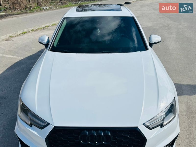 Седан Audi A4 2017 в Дніпрі