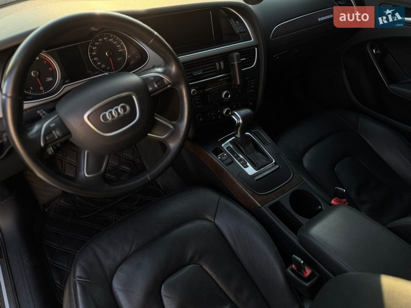 Седан Audi A4 2013 в Києві