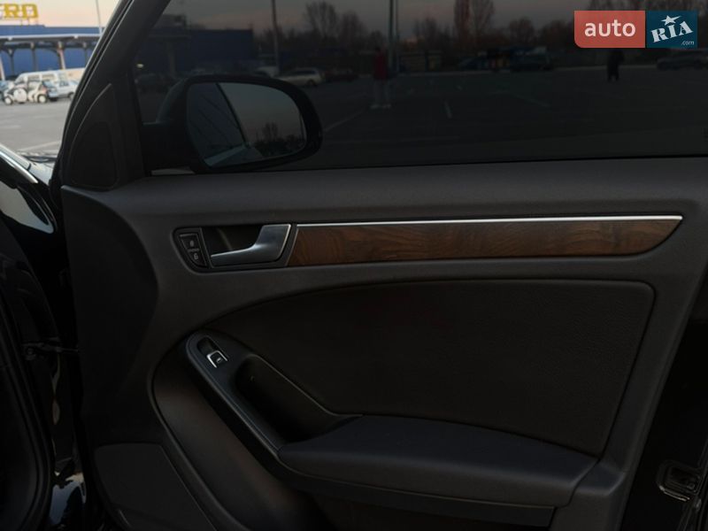 Седан Audi A4 2013 в Києві