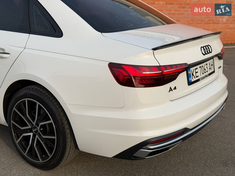 Седан Audi A4 2021 в Киеве фото 25 Седан Audi A4 2021 в Киеве