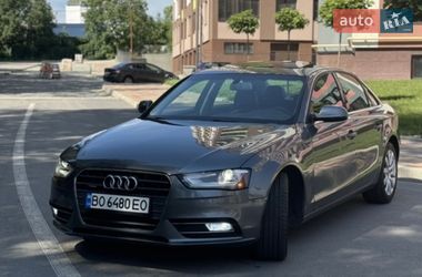 Седан Audi A4 2012 в Львові
