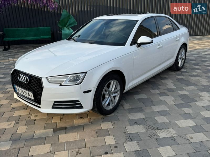 Седан Audi A4 2017 в Полтаве