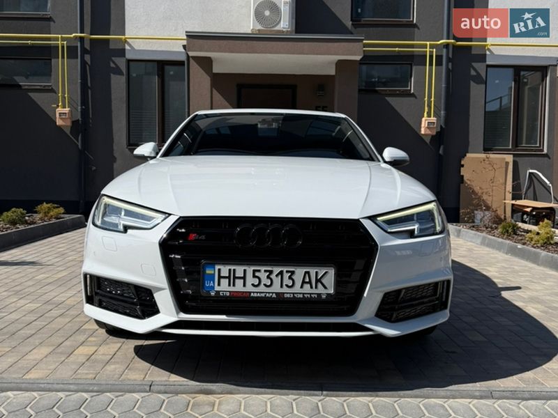 Audi A4 2017