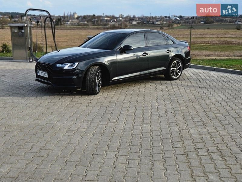 Седан Audi A4 2019 в Тернополе