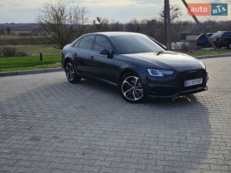 Седан Audi A4 2019 в Тернополе