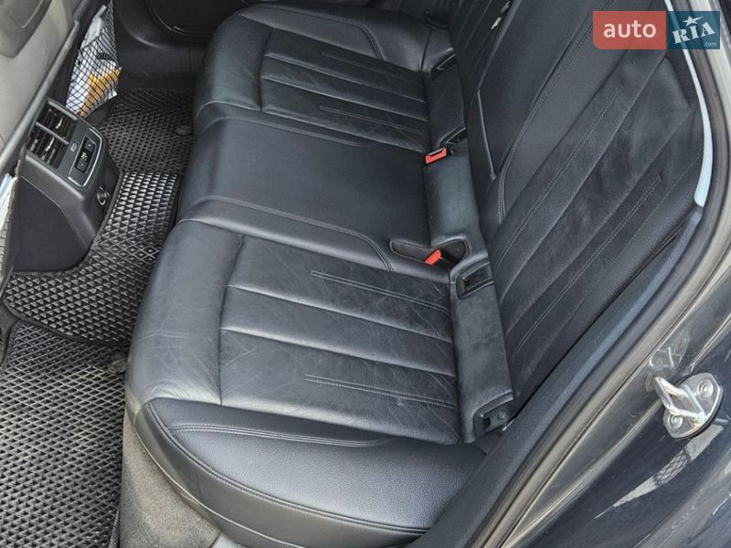 Седан Audi A4 2019 в Тернополе