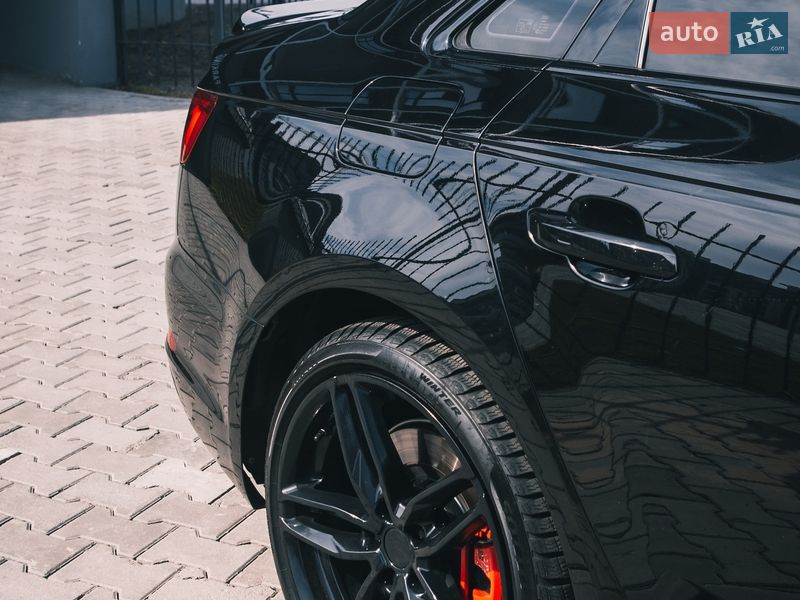 Седан Audi A4 2015 в Черкассах