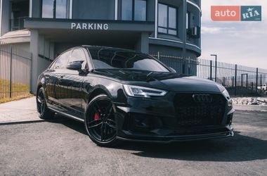 Седан Audi A4 2015 в Черкассах