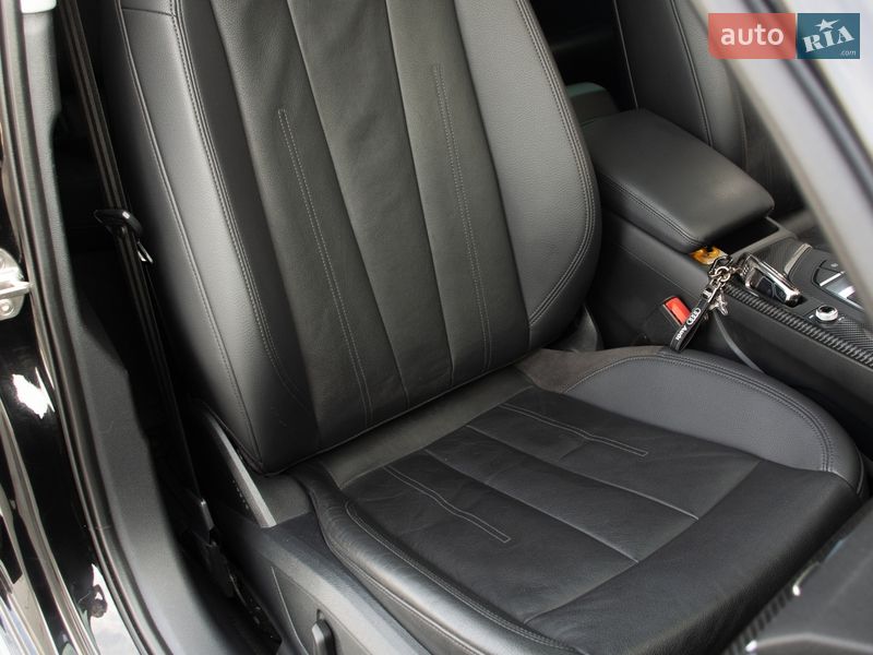 Седан Audi A4 2015 в Черкассах