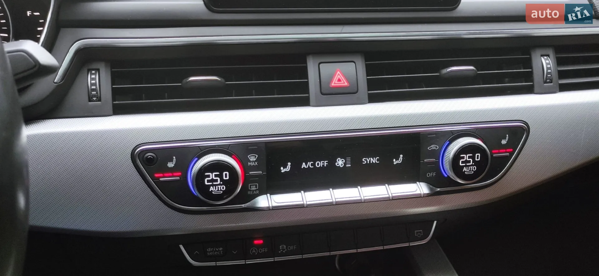 2017 Audi A4 - мініатюра 26