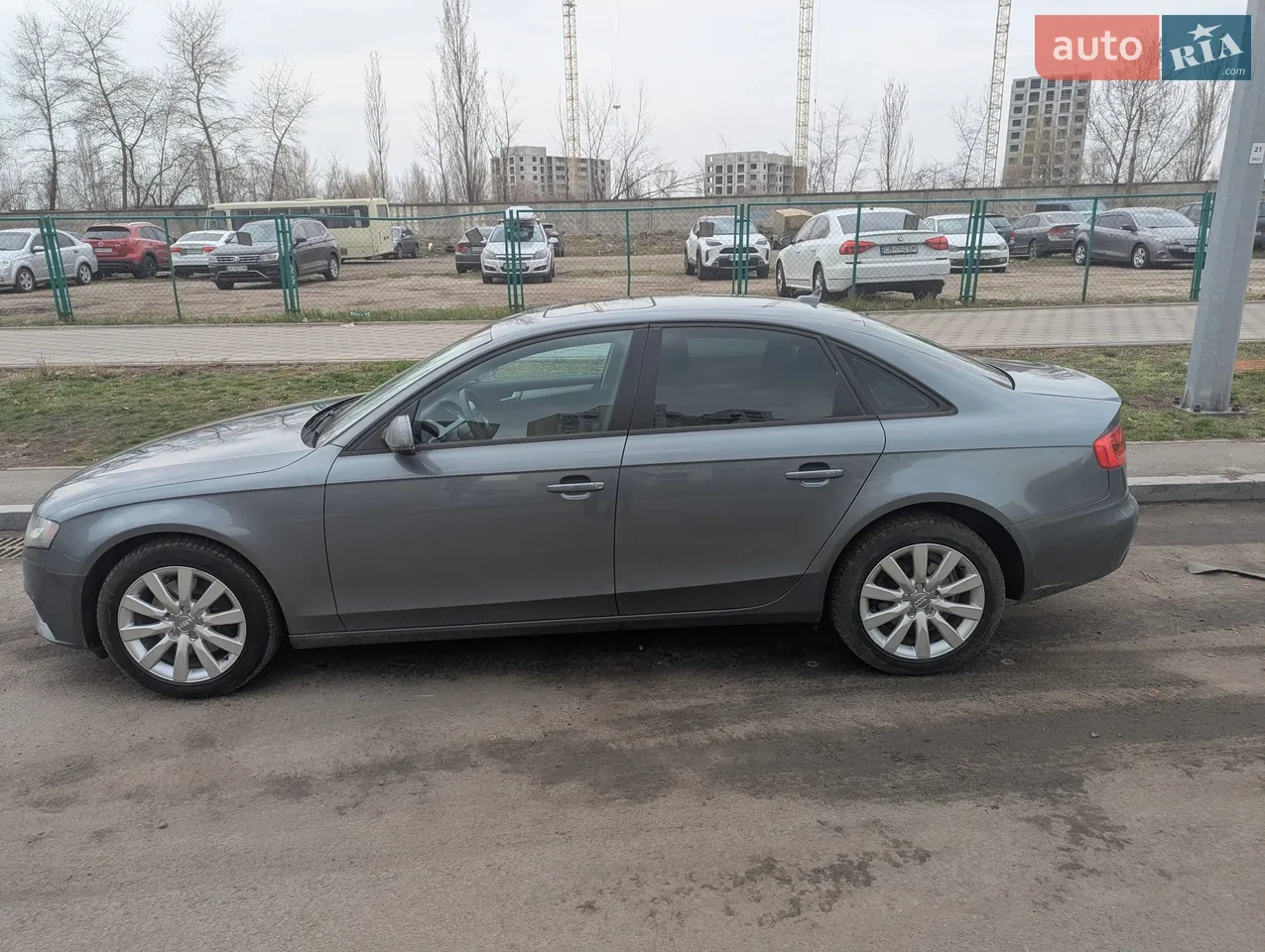 2011 Audi A4 - мініатюра 23