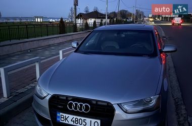 Седан Audi A4 2014 в Шацьку