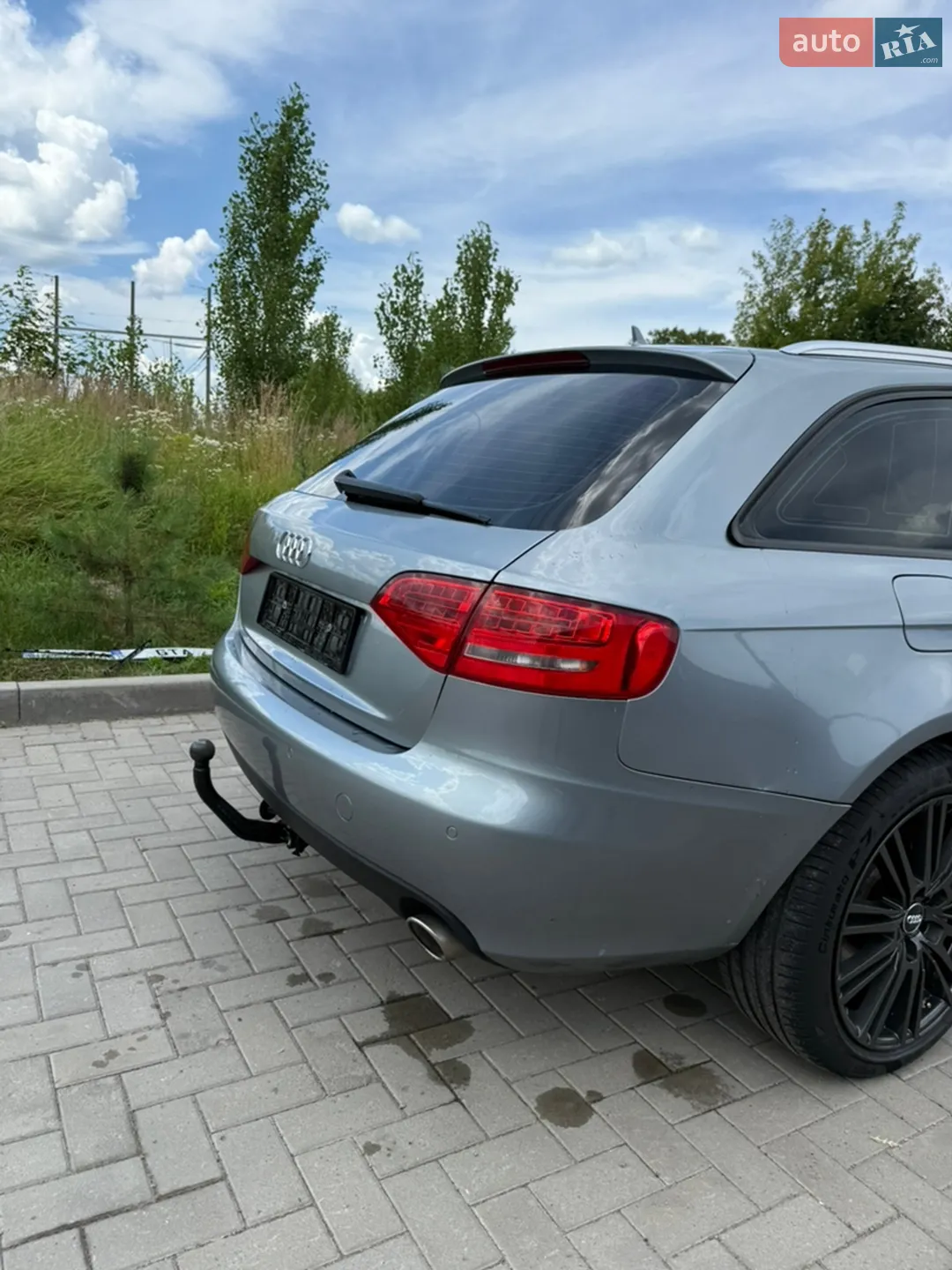 2010 Audi A4 - мініатюра 4