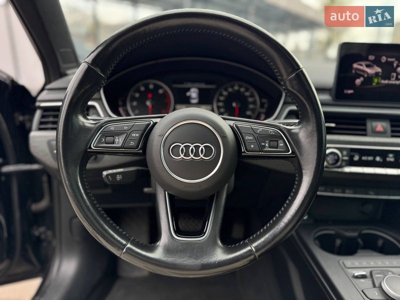 Седан Audi A4 2016 в Киеве