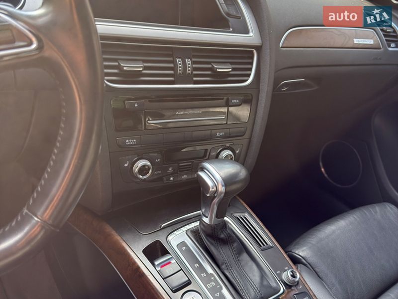 Седан Audi A4 2014 в Шацьку