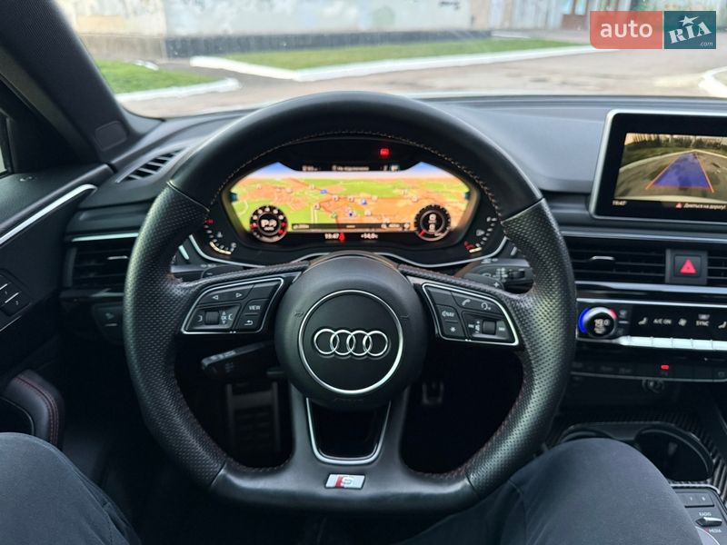 Седан Audi A4 2018 в Рівному