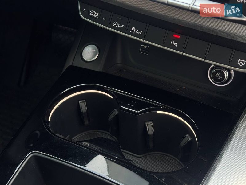 Седан Audi A4 2020 в Болехові