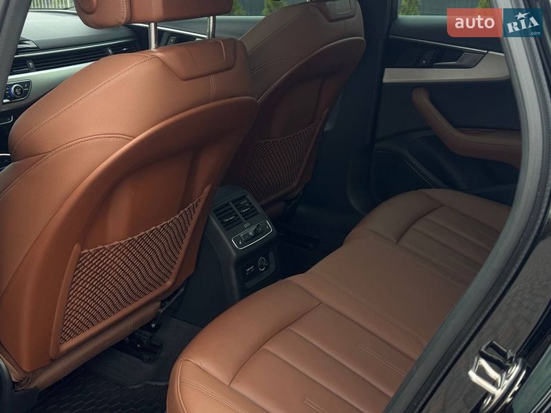 Седан Audi A4 2020 в Болехові