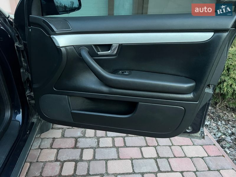 Седан Audi A4 2003 в Киеве