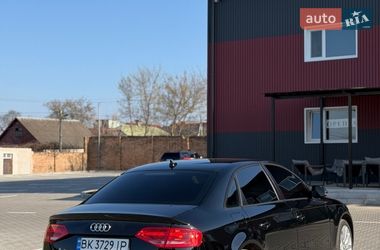 Седан Audi A4 2010 в Дубно