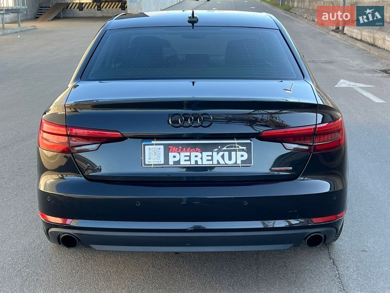 Седан Audi A4 2017 в Киеве
