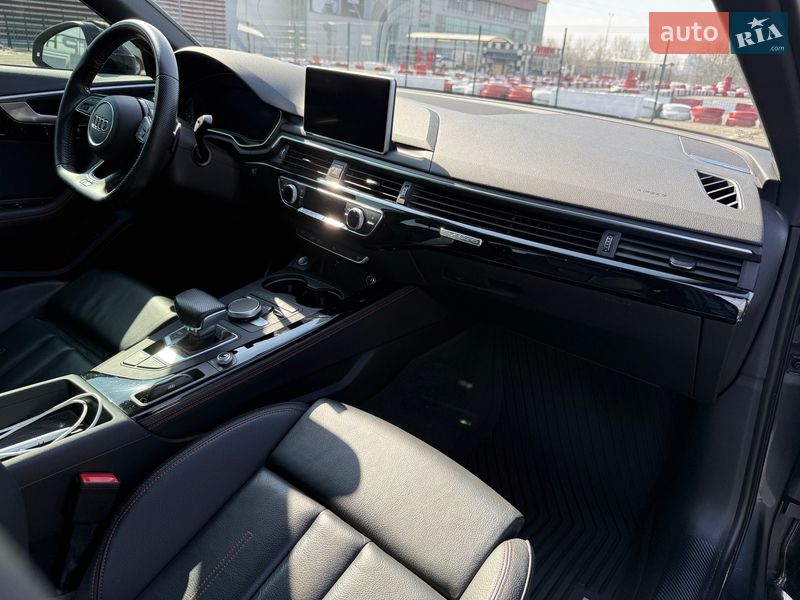 Седан Audi A4 2018 в Києві