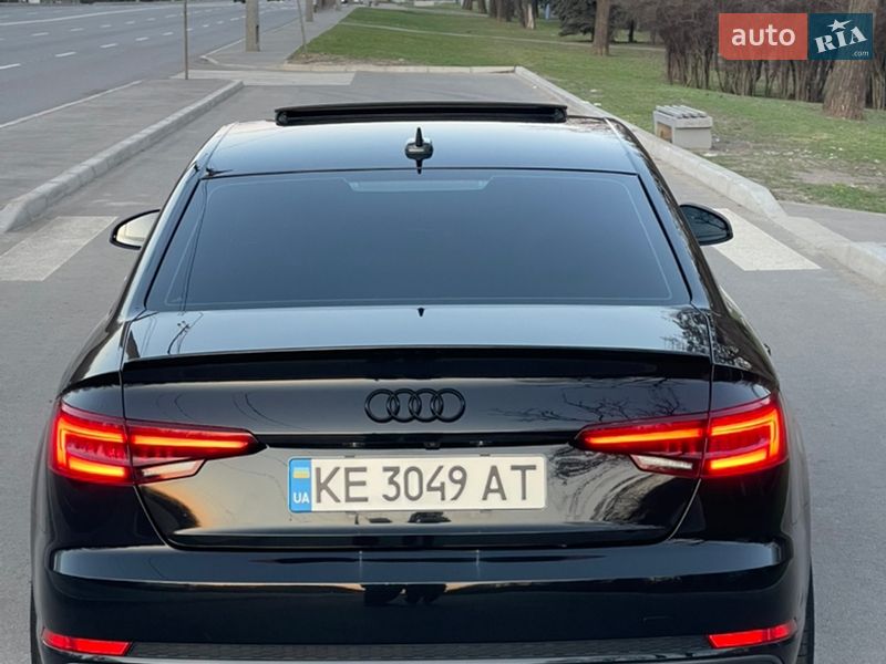 Седан Audi A4 2018 в Кривом Роге