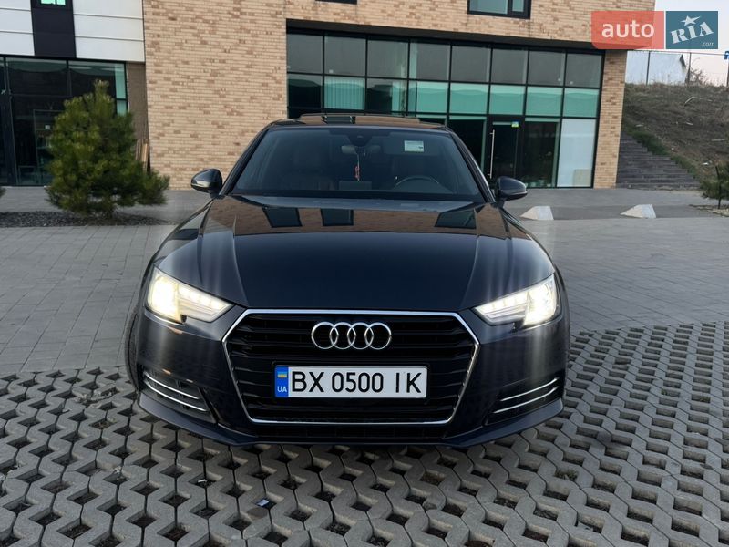 Седан Audi A4 2016 в Хмельницькому