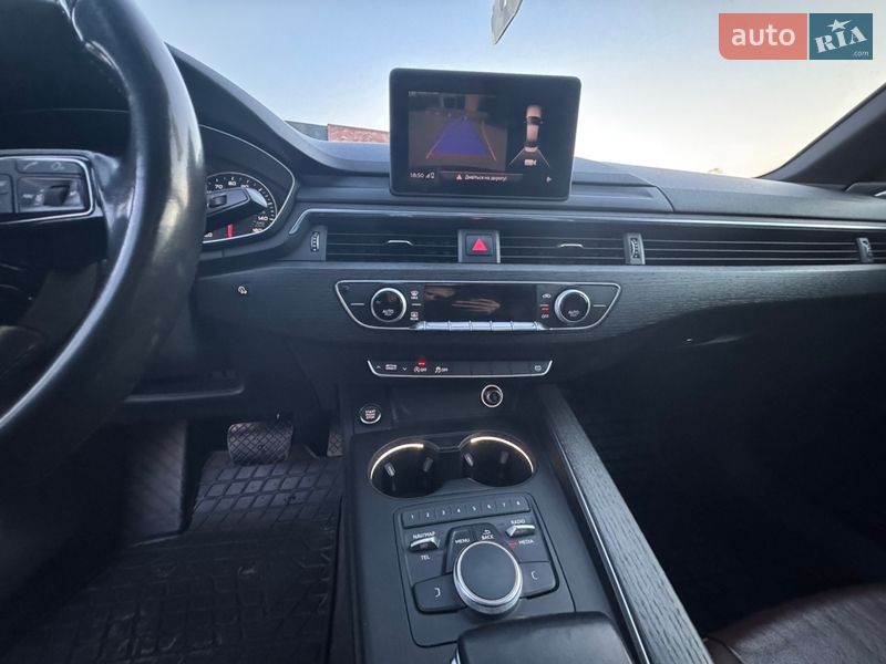 Седан Audi A4 2016 в Хмельницькому