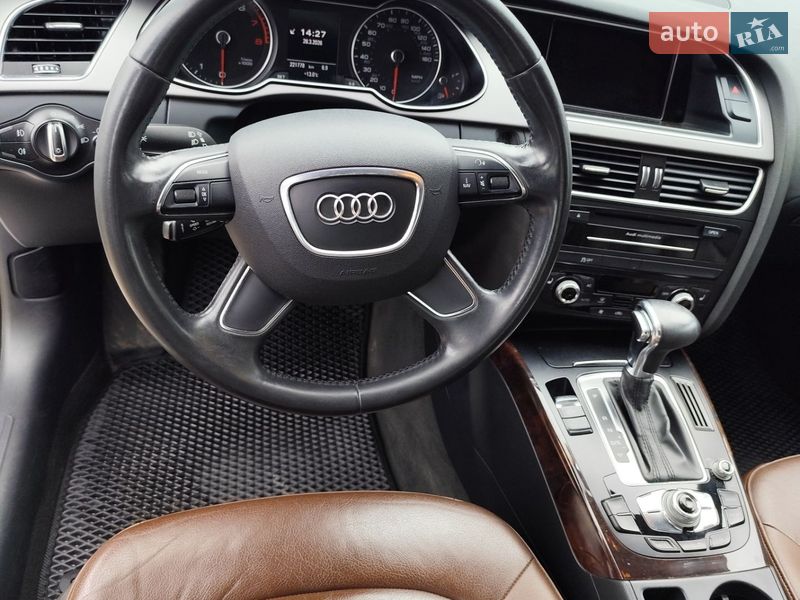 Седан Audi A4 2012 в Чернігові