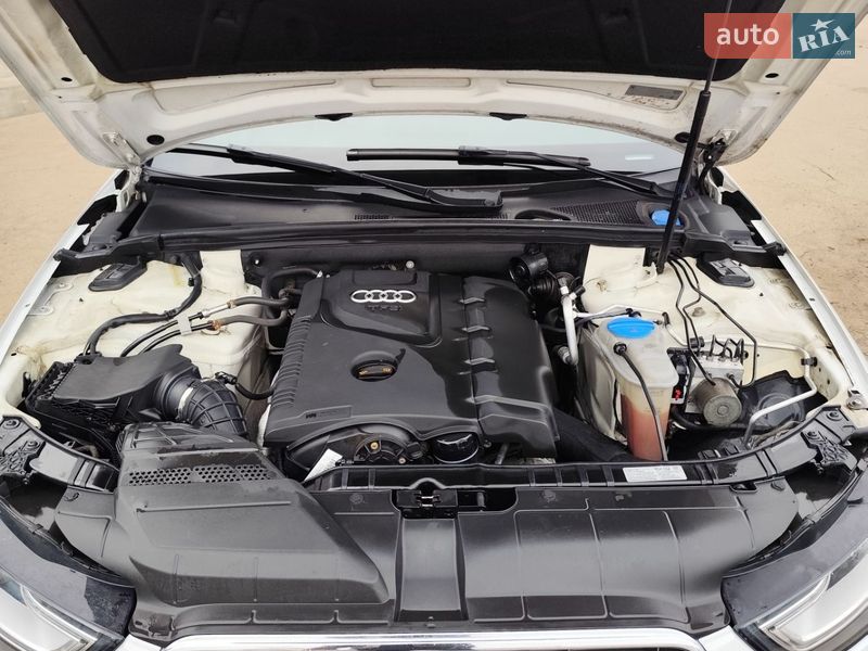 Седан Audi A4 2012 в Чернігові