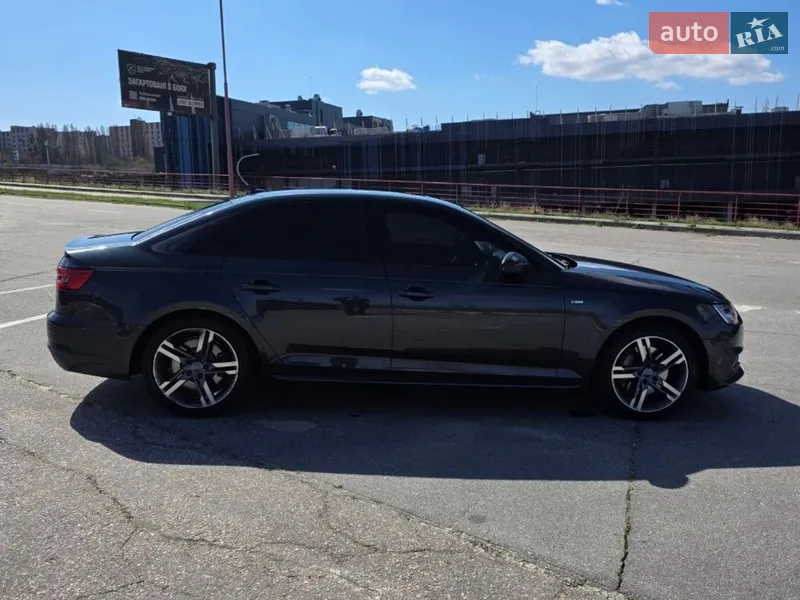 Audi A4 2016 VIN WAUFNAF46HN009647 фото оголошення 9 з 63