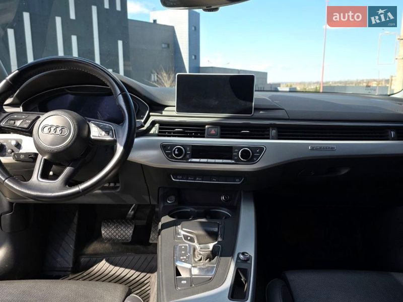 Седан Audi A4 2016 в Харькове