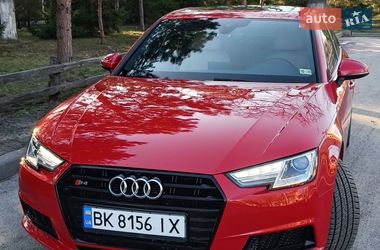 Седан Audi A4 2016 в Ровно