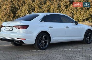 Седан Audi A4 2019 в Львові