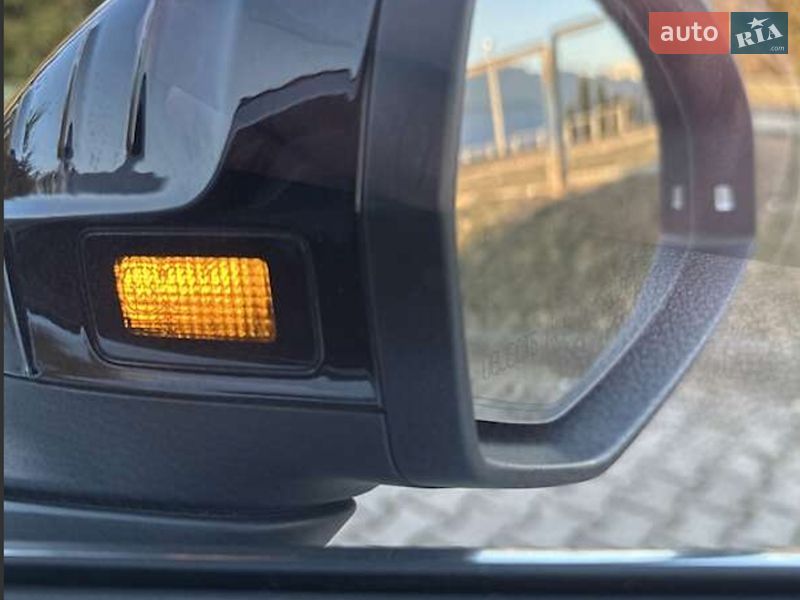 Седан Audi A4 2019 в Львові
