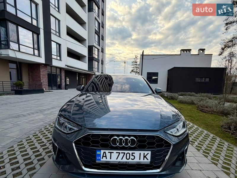 Седан Audi A4 2020 в Ивано-Франковске