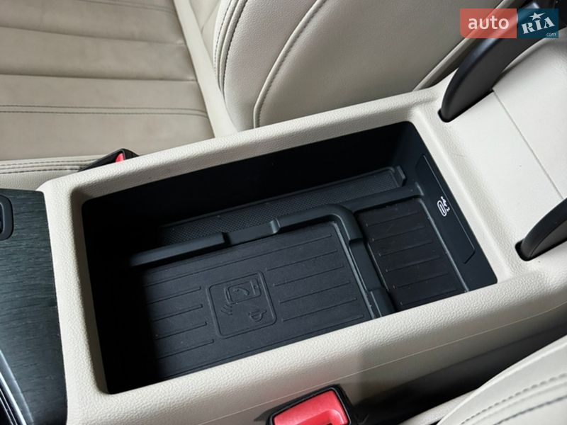 Седан Audi A4 2020 в Полтаві