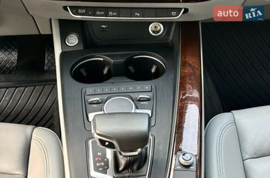 Седан Audi A4 2018 в Сумах