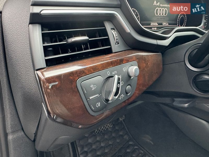 Седан Audi A4 2017 в Хмельницком